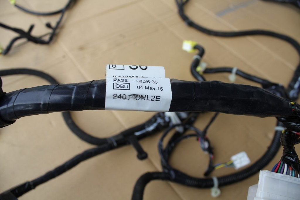 Foto 7 van Nissan leaf 2015 Tekna interieur kabelboom compleet