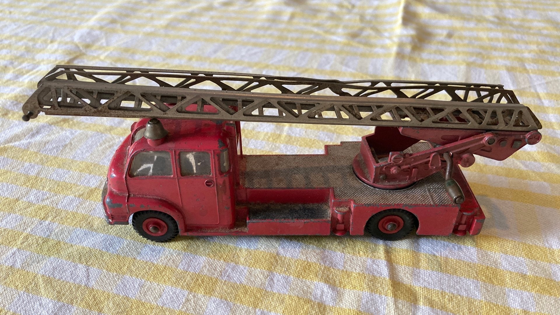 Dinky Supertoys Brandweerwagen - Gebruikt, ladder defect, Ophalen of Verzenden, Gebruikt, Bus of Vrachtwagen
