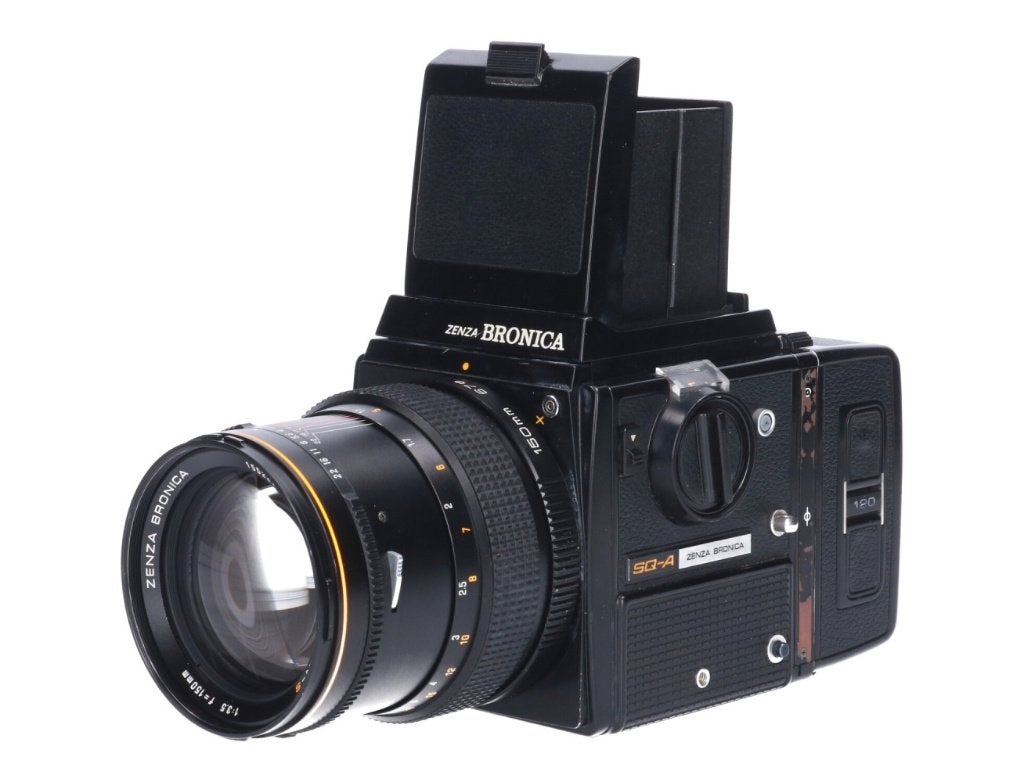 TE HUUR omgeving zwolle ANALOGE CAMERA'S, Ophalen, Refurbished, Spiegelreflex, Overige Merken
