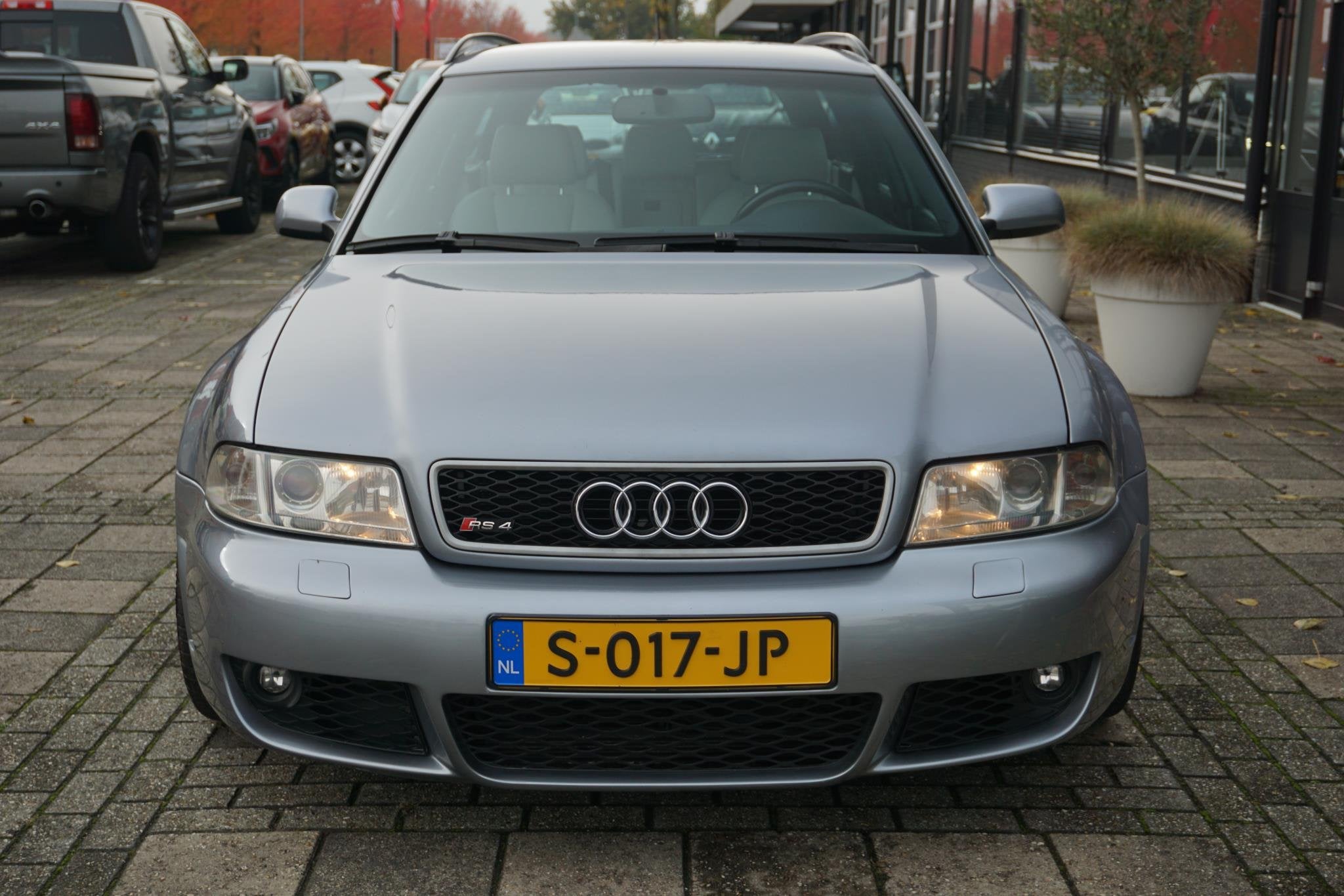 Foto 9 van Audi RS4 Avant 2.7 V6 quattro
