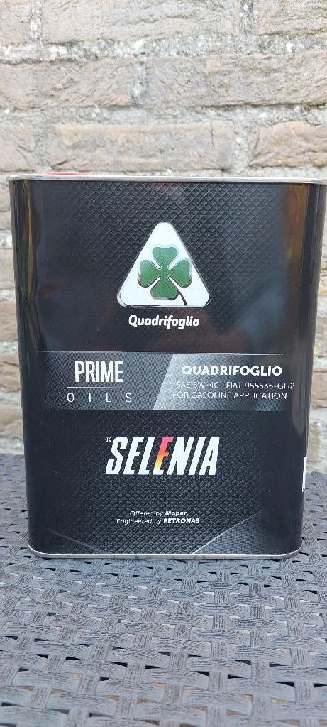 Petronas selenia Quadrifoglio oliebidon zwarte versie(zeldza, Ophalen of Verzenden, Zo goed als nieuw, Auto's