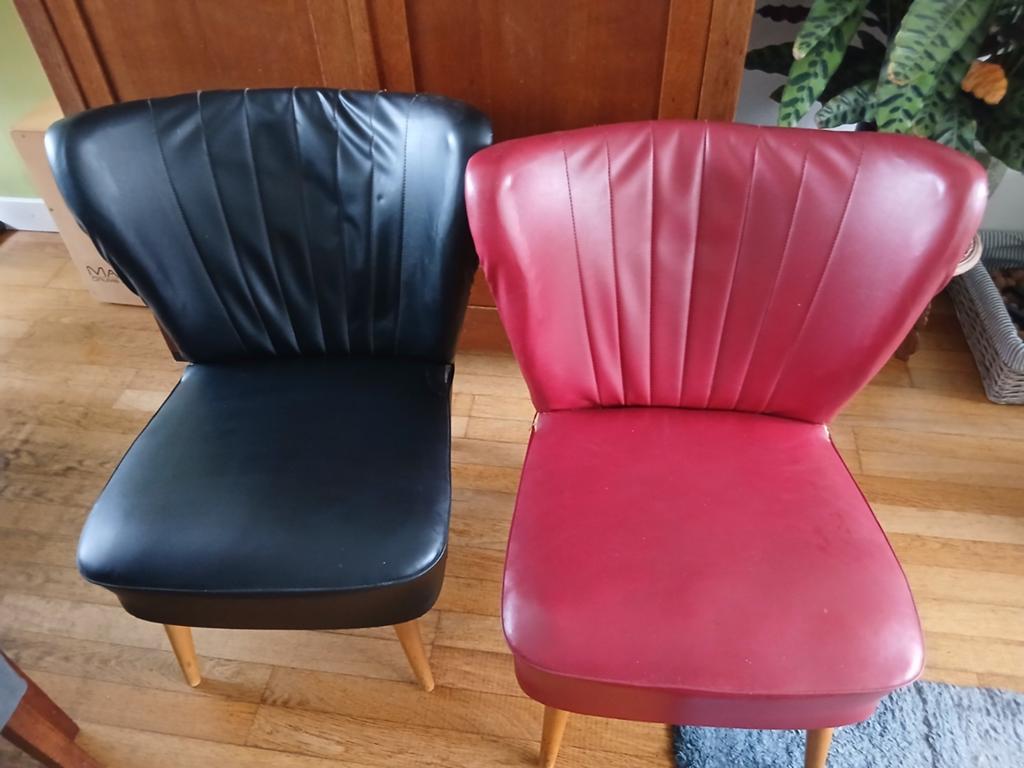 Clubfauteuil cocktailstoel rood zwart skai jaren 50 60, Antiek en Kunst, Antiek | Meubels | Stoelen en Banken, Ophalen