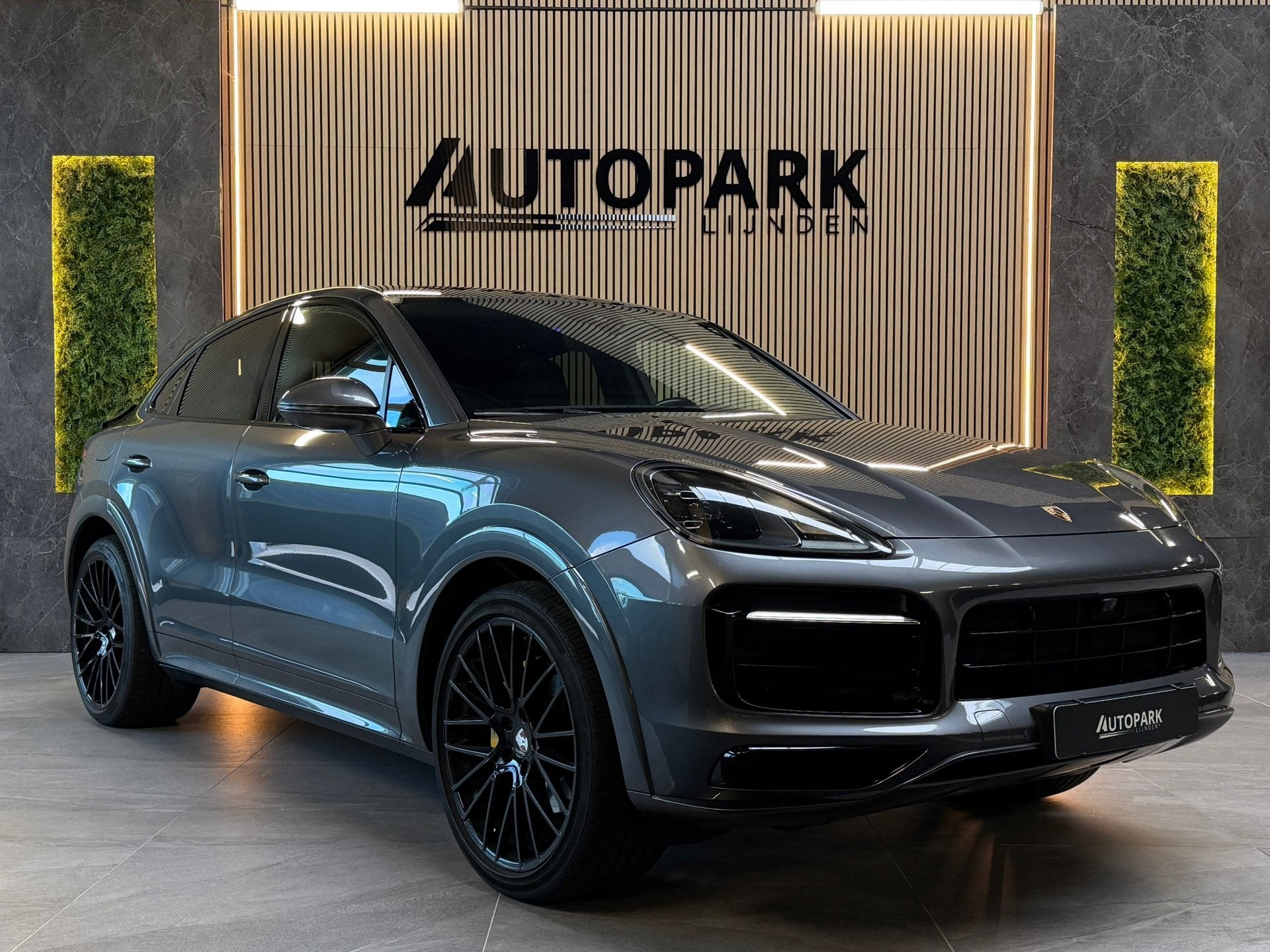 Foto 7 van Porsche Cayenne Coupé 3.0 E-Hybrid PANO|BOSE|SOFTCLOSE|SPOR