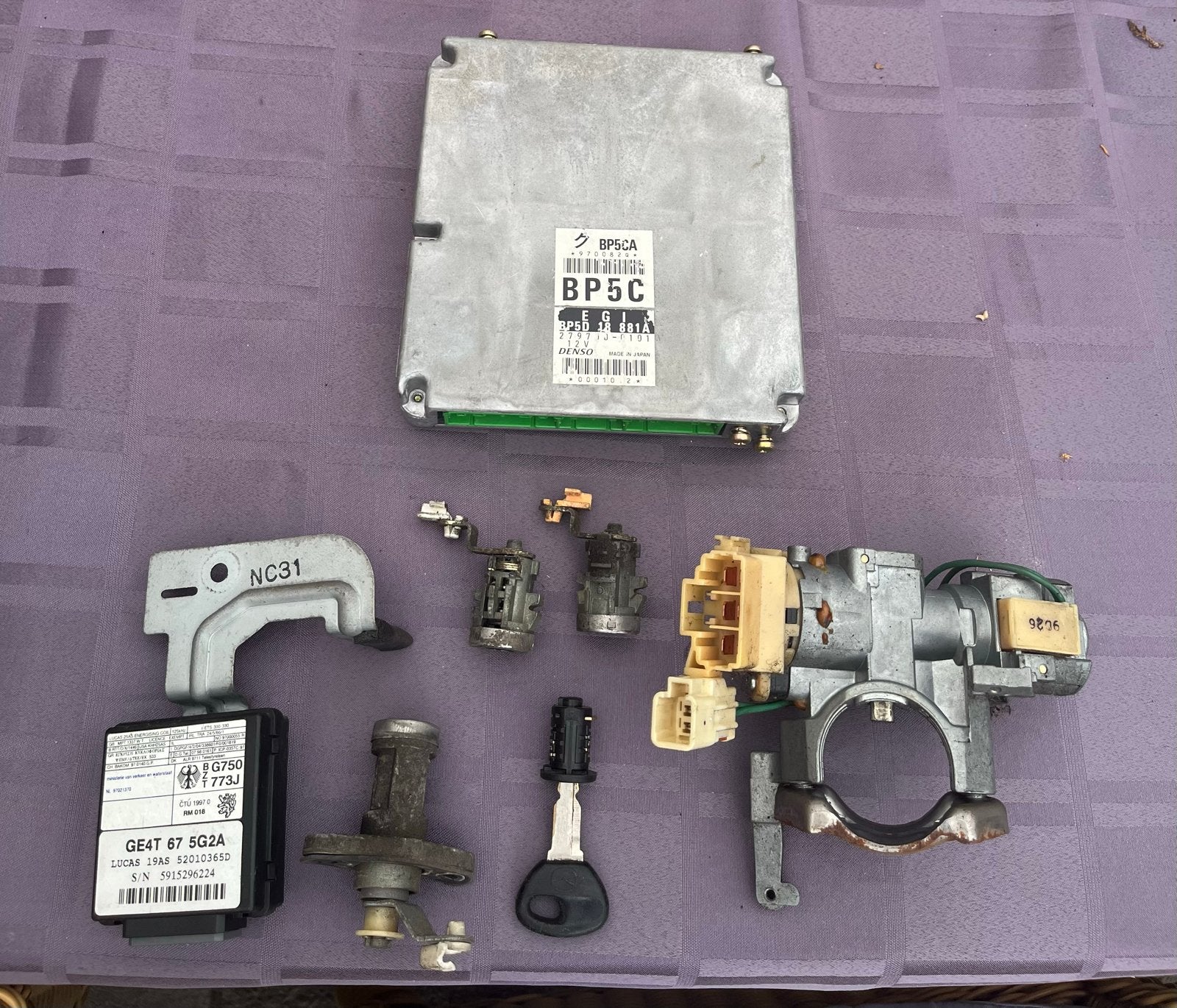 Mazda MX5 1.8 sloten/ECU set - Compleet, Ophalen of Verzenden, Gebruikt, Mazda