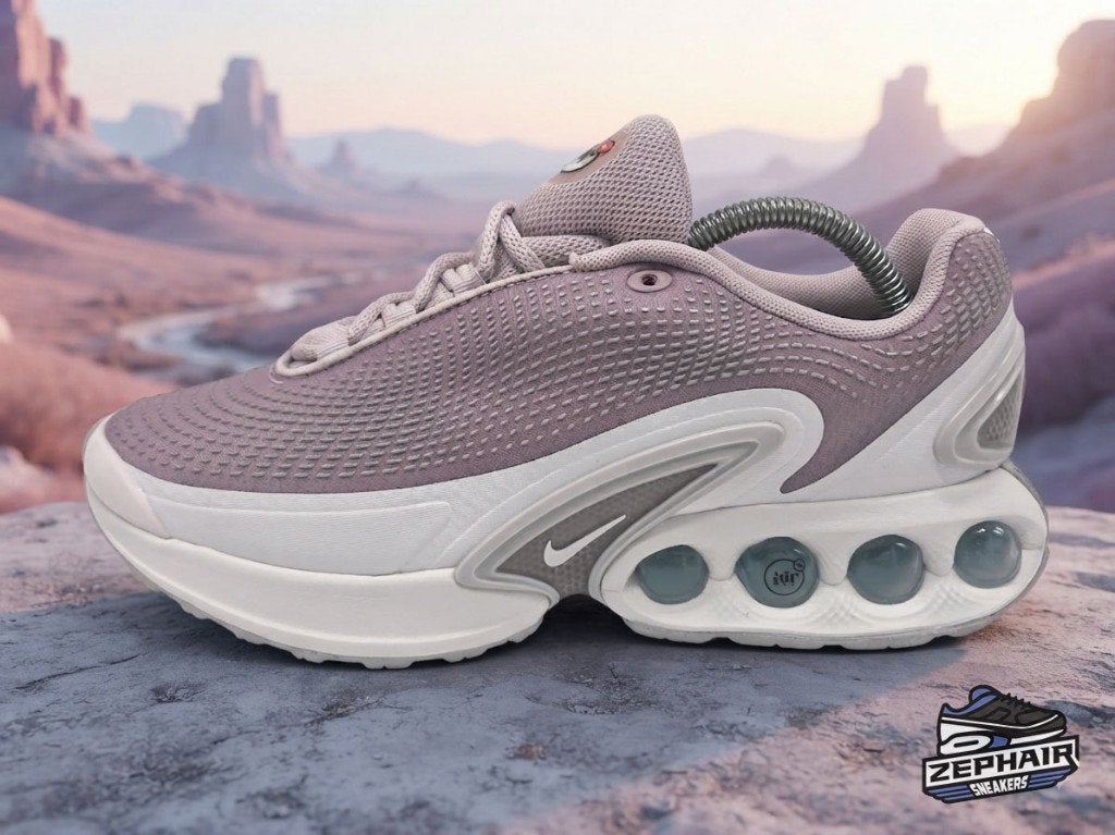 Nike Air Max DN 'Platinum Violet' EU42 2024, Colosseum 1, 1213 NL Hilversum, Nederland, Wit, Nike, Nieuw