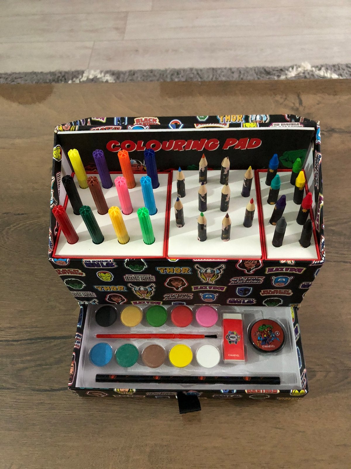 Marvel teken & schilder giftbox set Nieuw, Ophalen, Nieuw, Potlood of Stift