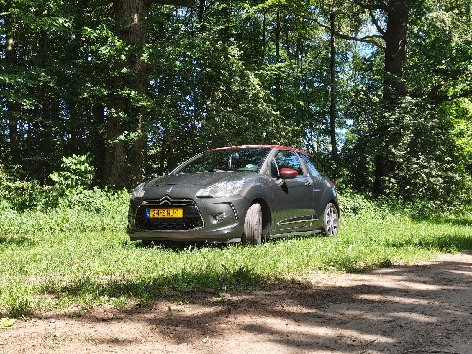 Citroën DS3 1.6 Hdif 2011 Grijs, Voorwielaandrijving, 4 cilinders, Origineel Nederlands, Overige kleuren