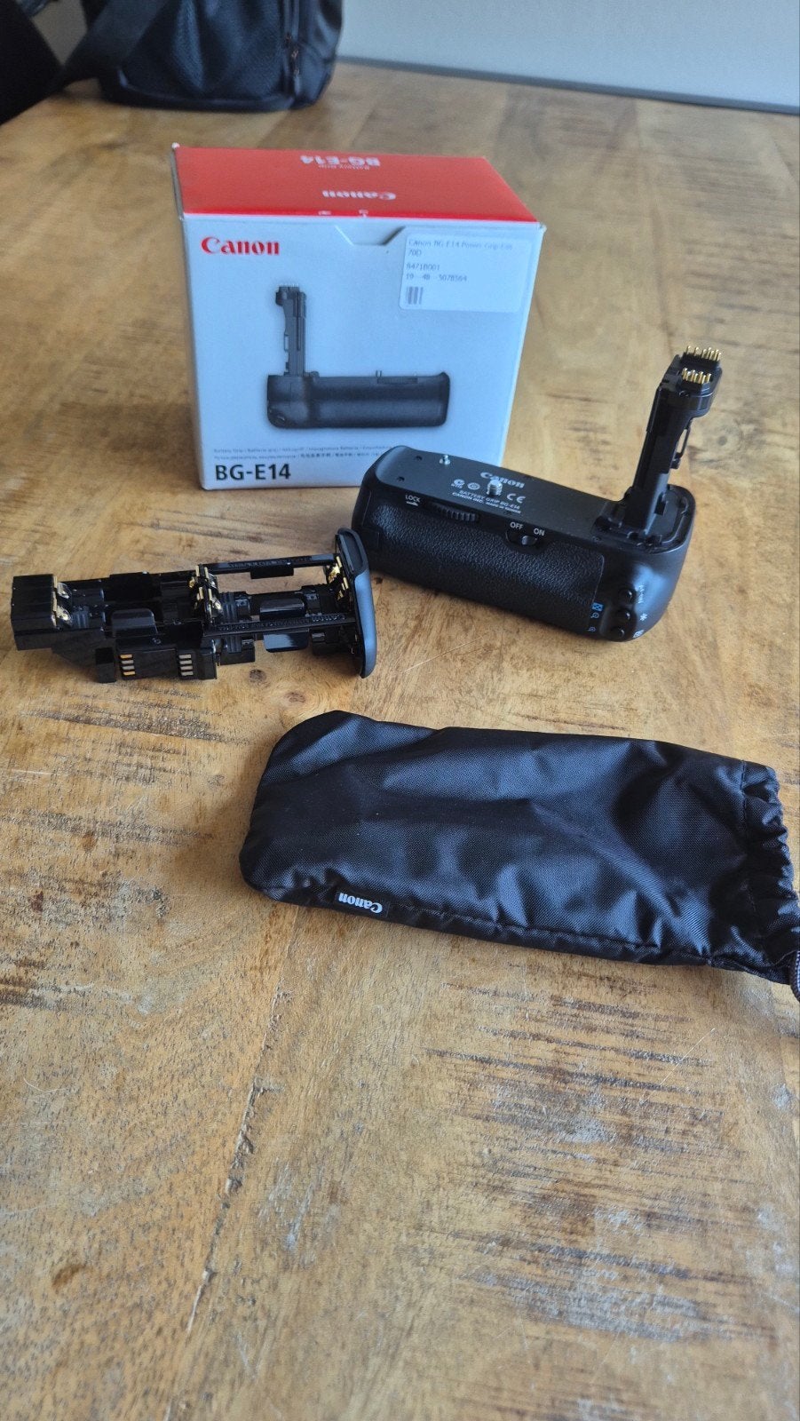Canon Bodygrip BG-E14 voor 70D/80D/90D - Z.G.A.N., Audio, Tv en Foto, Fotografie | Accu's en Batterijen, Canon, Canon, Batterygrip