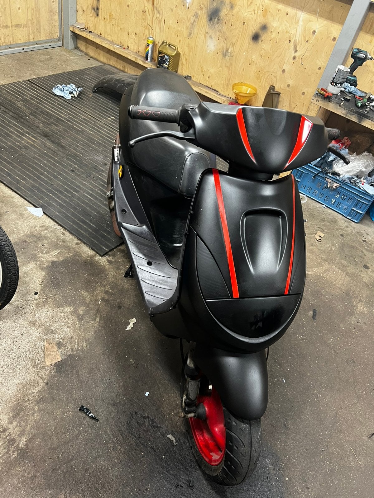 Peugeot vivacity 70 cc, Fietsen en Brommers, Scooters | Peugeot, Ophalen, Zo goed als nieuw, Tweetakt, Vivacity