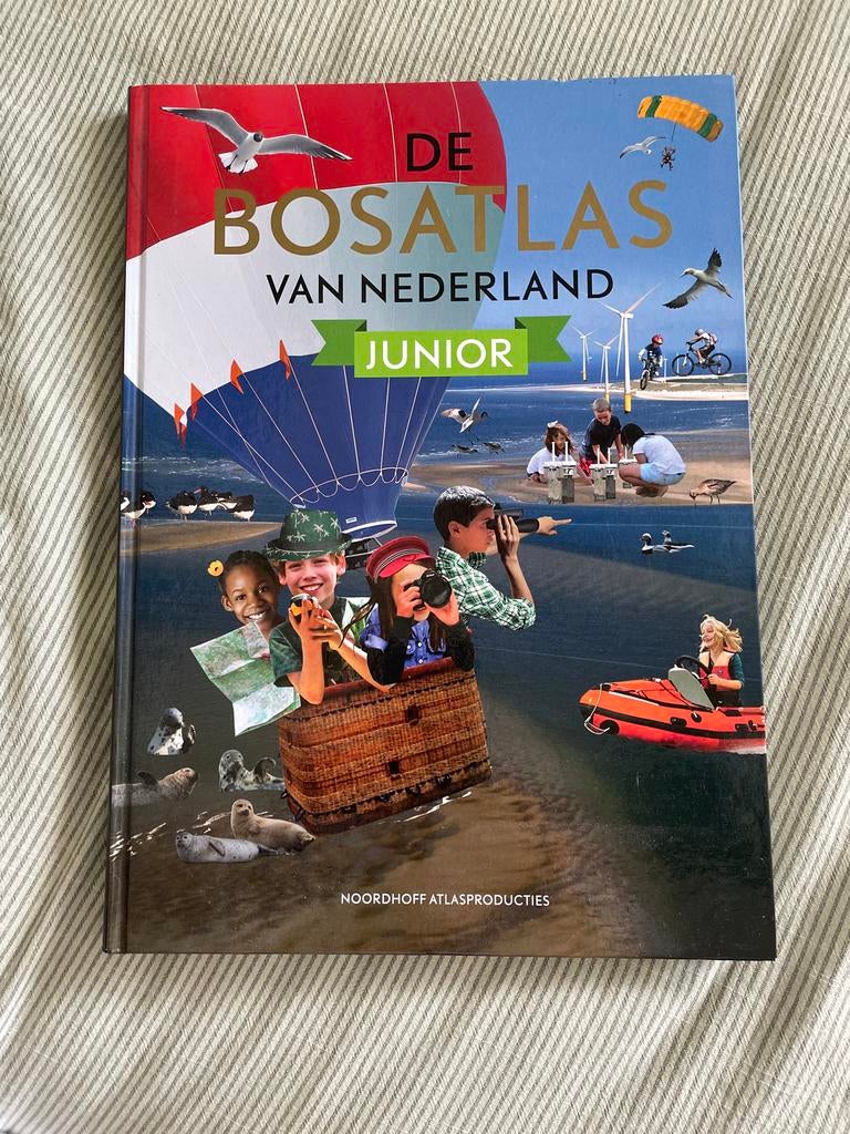 Junior Bosatlas - Topstaat!, Boeken, Atlassen en Landkaarten, Bosatlas, 2000 tot heden, Ophalen of Verzenden, Zo goed als nieuw