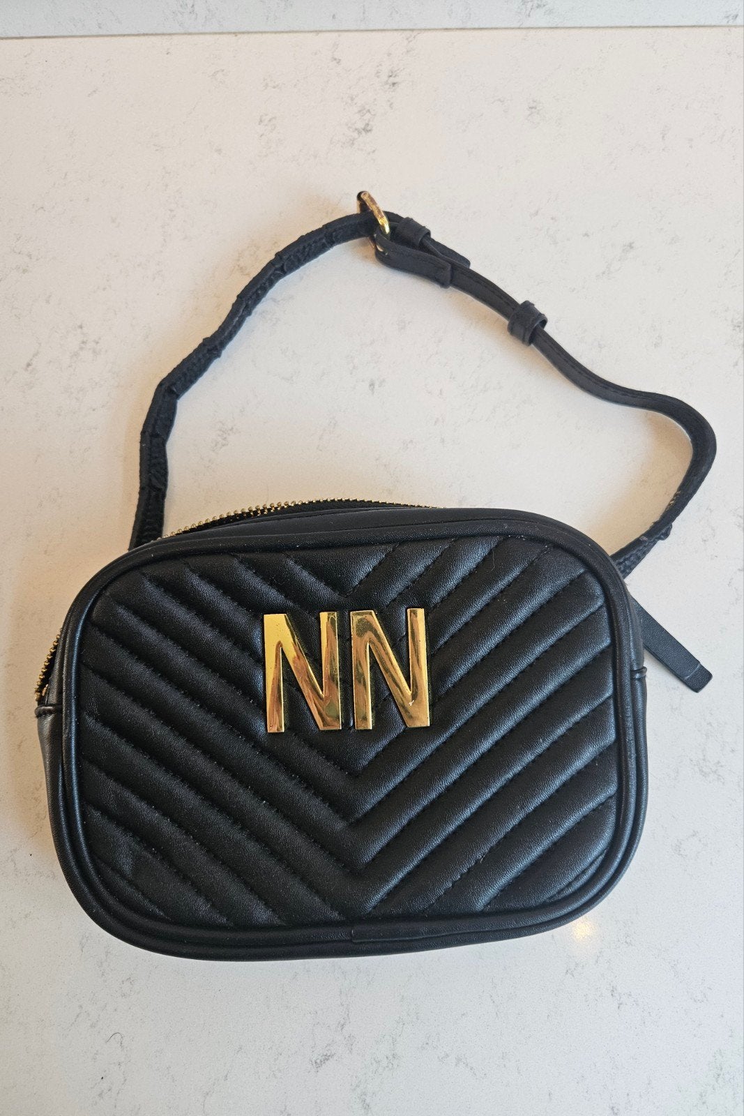 Nik&Nik tasje Zwart met Gouden Letters, Ophalen of Verzenden, Zo goed als nieuw, Zwart, Schoudertasje
