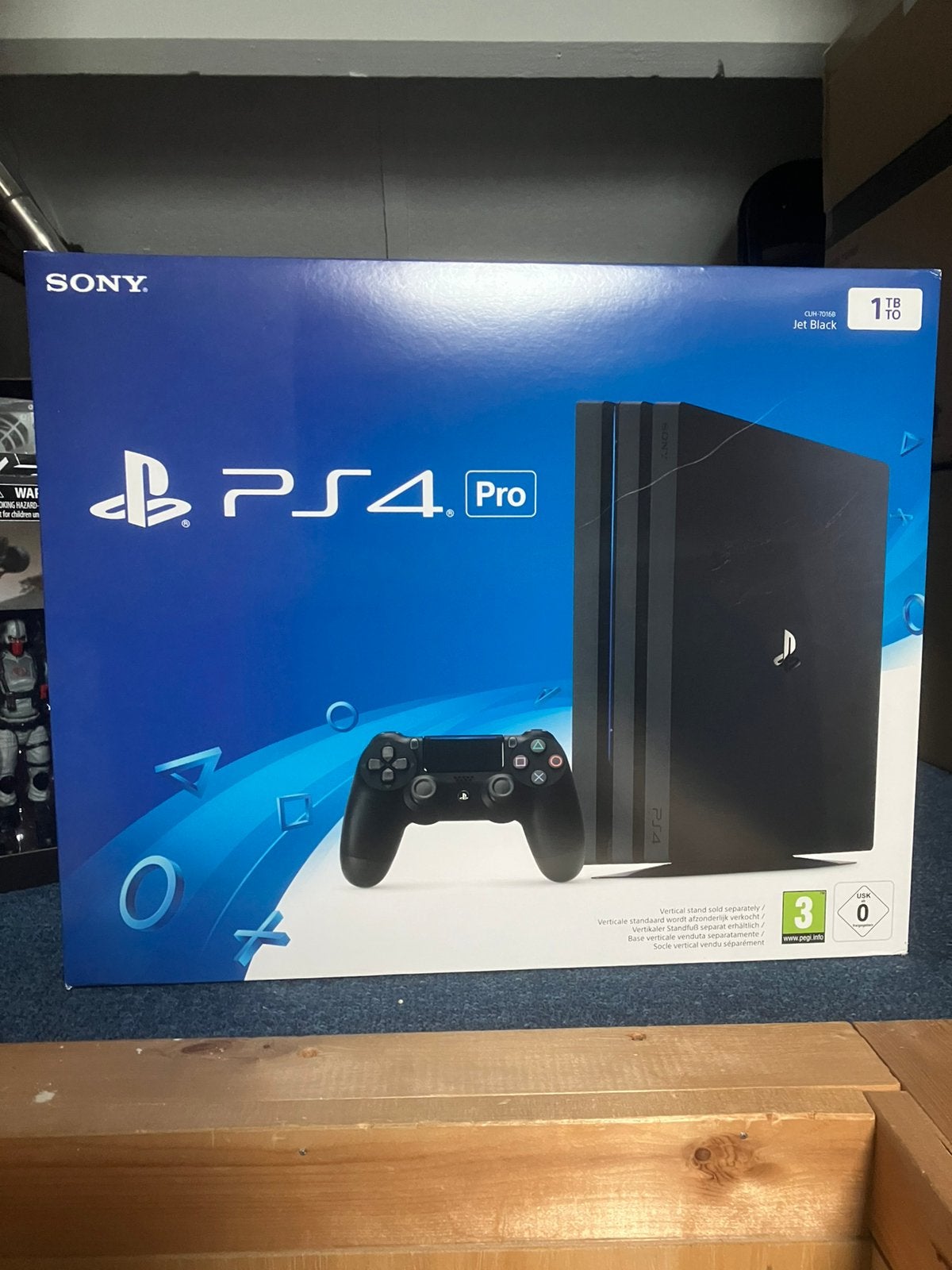 PlayStation 4 Pro met o.a. 17 spellen, Spelcomputers en Games, Met 2 controllers, Ophalen of Verzenden, 1 TB, Pro