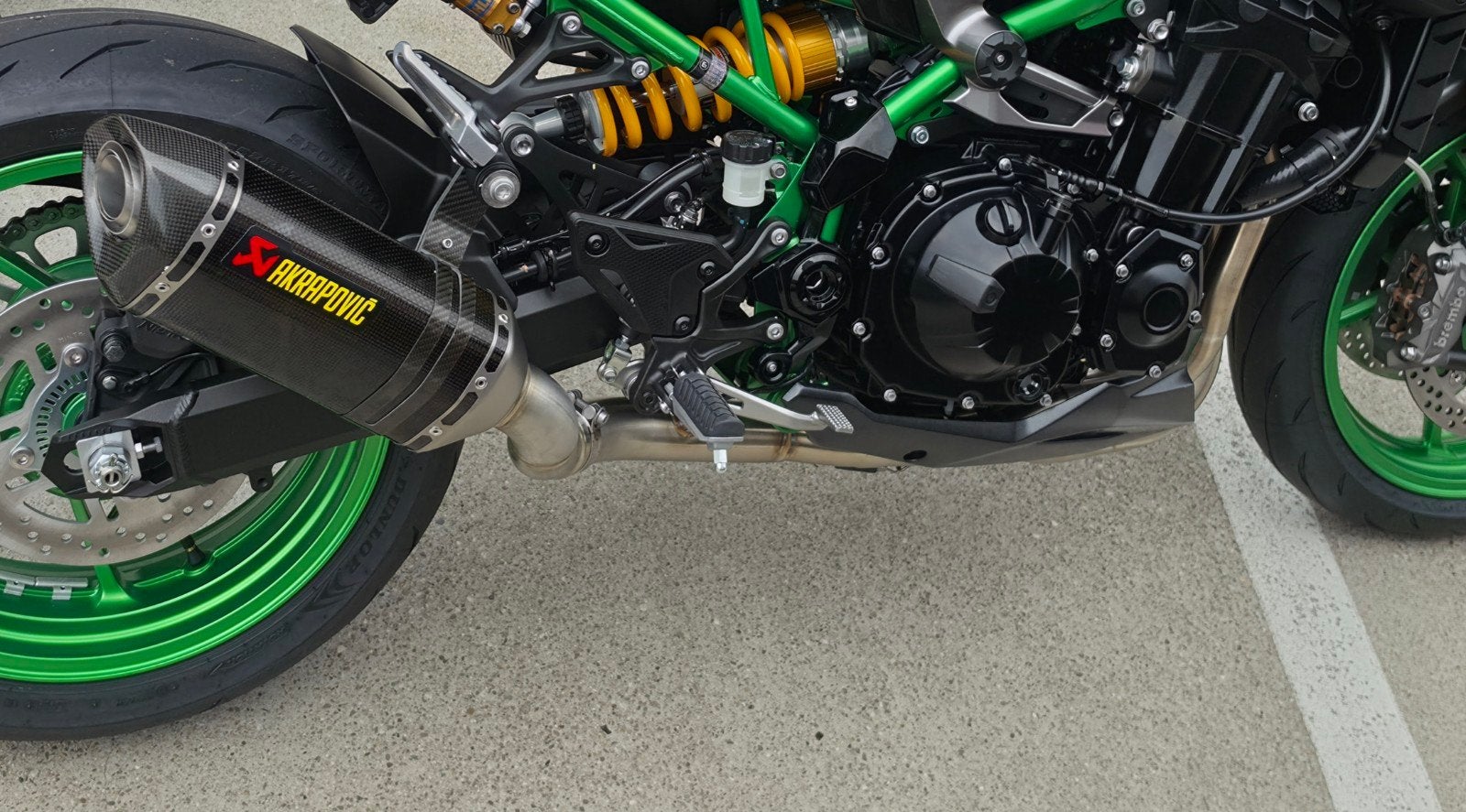 Akrapovic Racing line uitlaat kawasaki Z900 2025+ fullsystem, Ophalen of Verzenden, Gebruikt