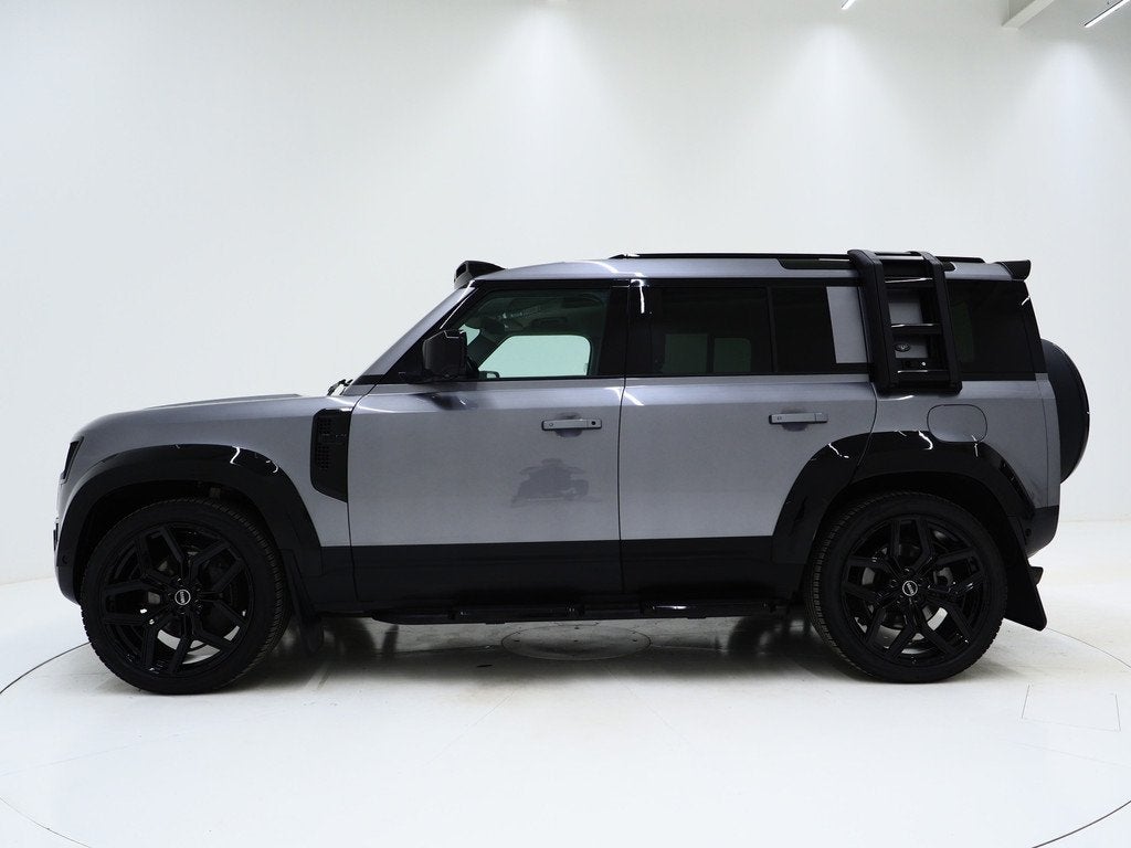 Land Rover Defender 110 2.0 P400e 110 Urban WideTrack Look |, Auto's, Land Rover, Automaat, 53 km, 404 pk, Gebruikt