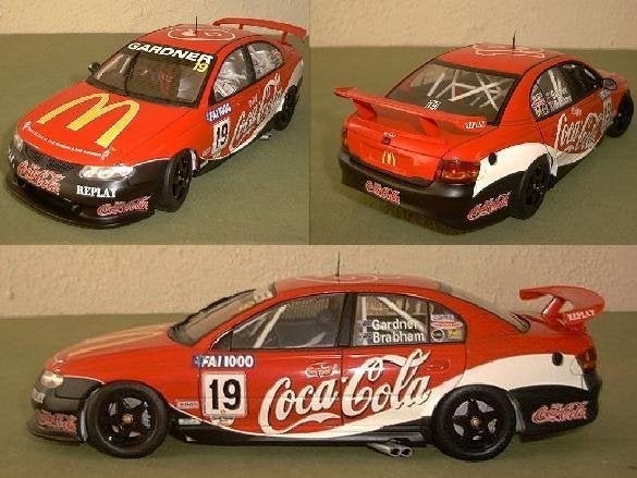 1/18 1999 Holden VT Commodore Bathurst Coca Cola McDonalds, Hobby en Vrije tijd, Ophalen of Verzenden, Nieuw, Auto, Autoart