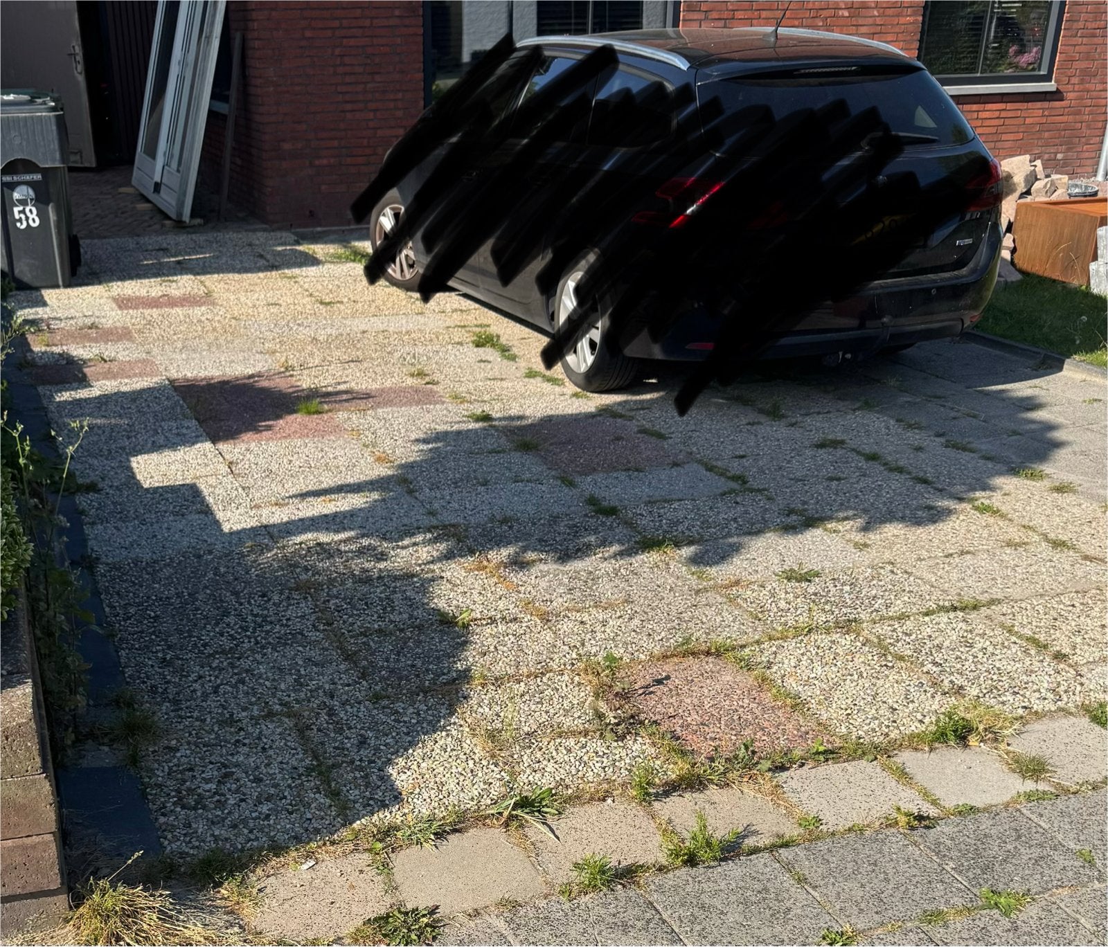 Gratis grindtegels 35m2 +-   En een kratje bier naar keuze., Ophalen
