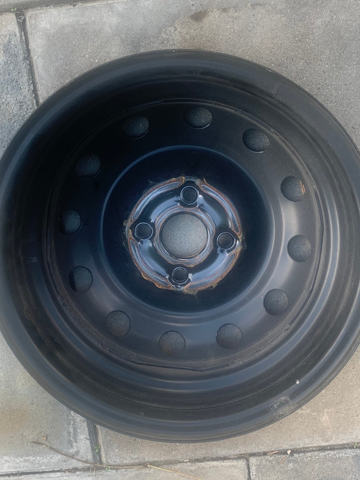 Originele 14 inch Kia Picanto stalen velgen met wieldoppen, Auto-onderdelen, Ophalen, 14 inch, Gebruikt, Velg(en)