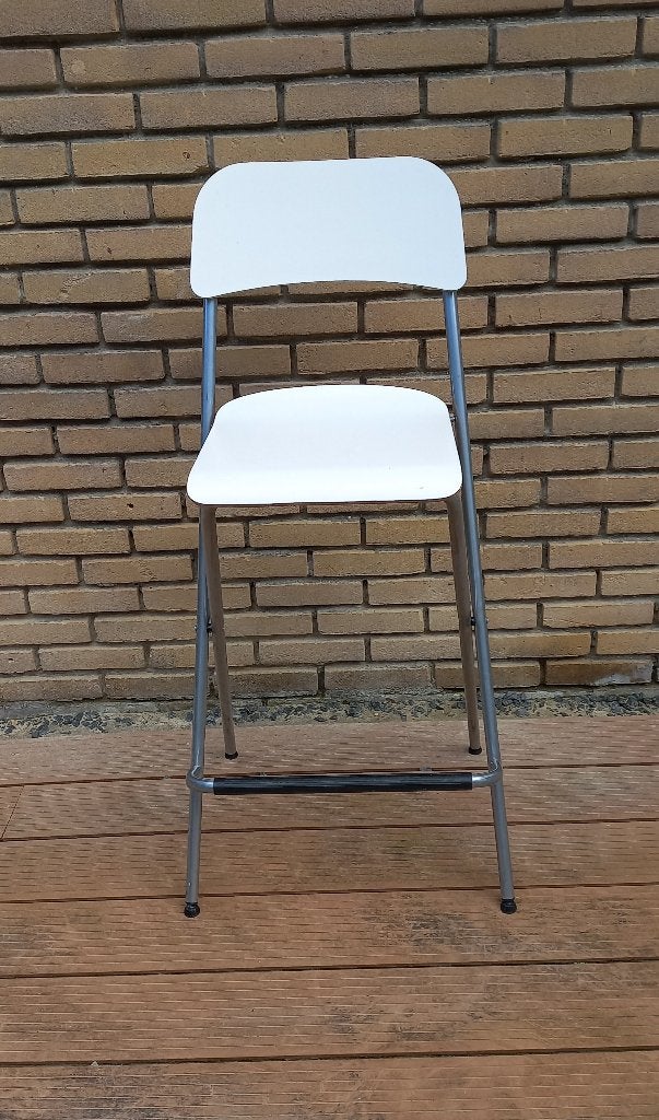 1 barkruk wit hout met metalen onderstel en voetsteun, Huis en Inrichting, Ophalen, Met voetsteun, 60 tot 90 cm, Zo goed als nieuw