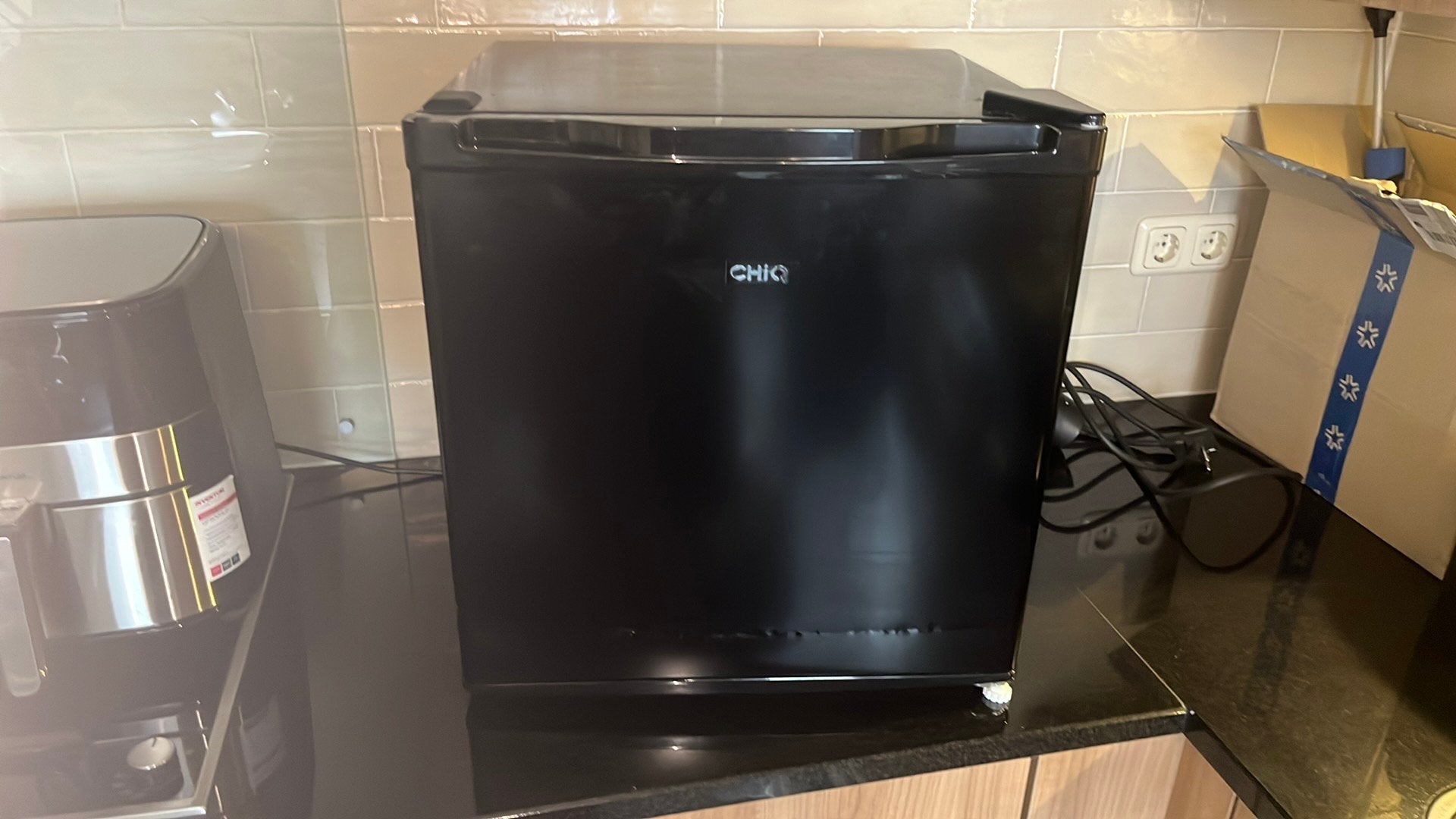 Mini koelkast Chiq, Soundbar, Zo goed als nieuw, Minder dan 40 watt, Overige spelers