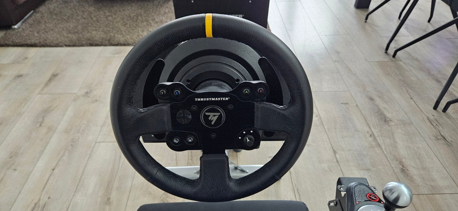 Foto 12 van Thrustmaster T300+TH8A shifter+T3PA Pro pedals+Playseat