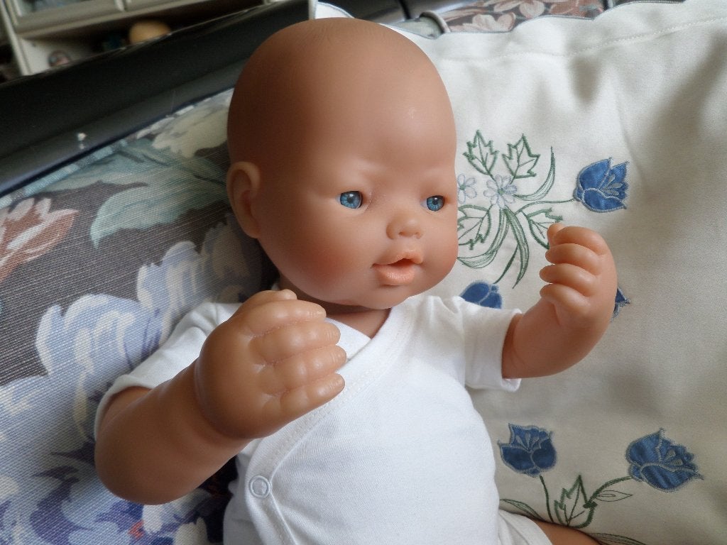 oude babypop met flirt-ogen vermoedelijk jaren '80, Verzamelen, Poppen, Ophalen of Verzenden, Gebruikt, Pop