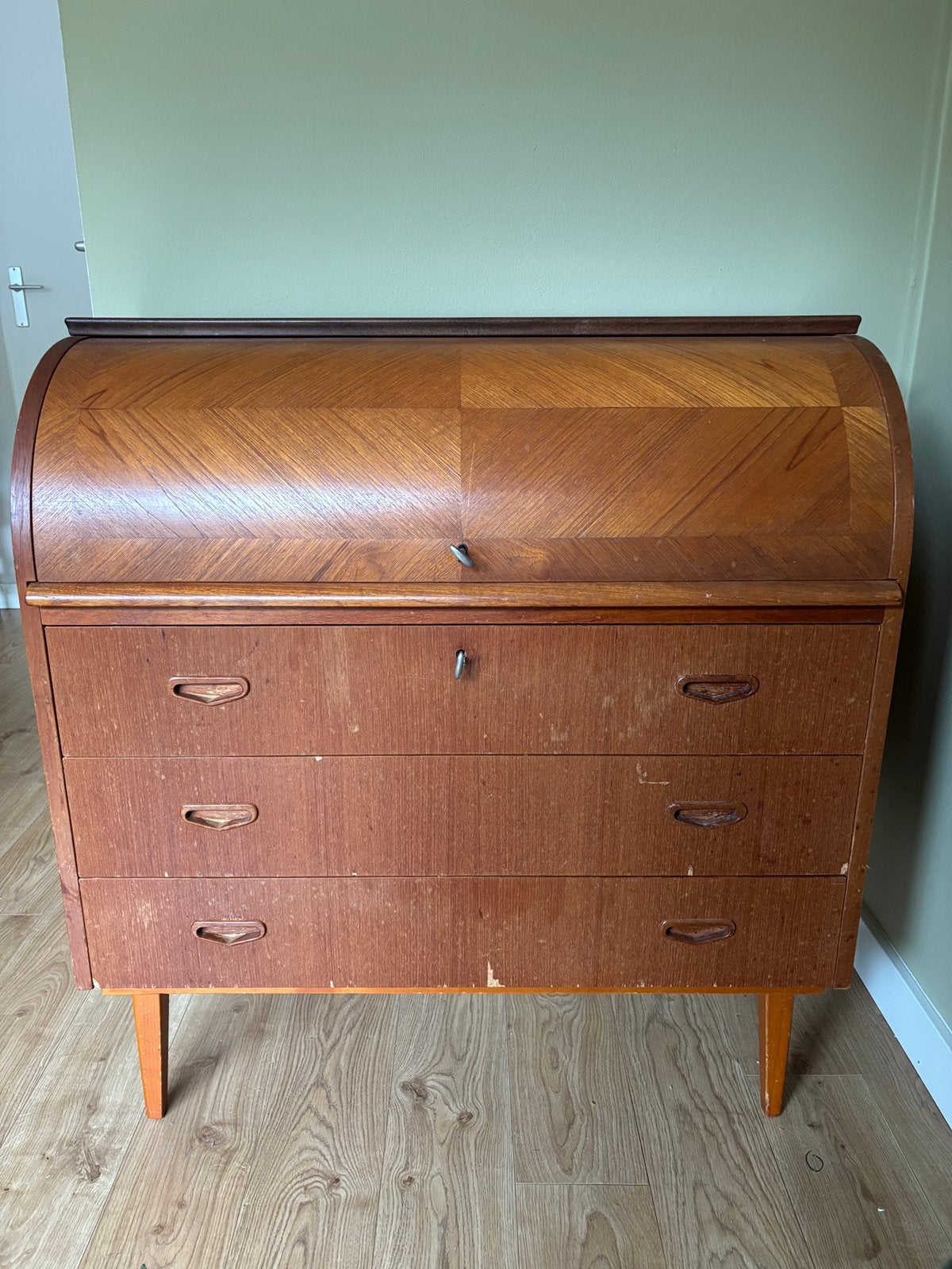 Vintage cilinderbureau / ladekast — teak-look, jaren 60/70, Ophalen, Gebruikt, Scandinavisch