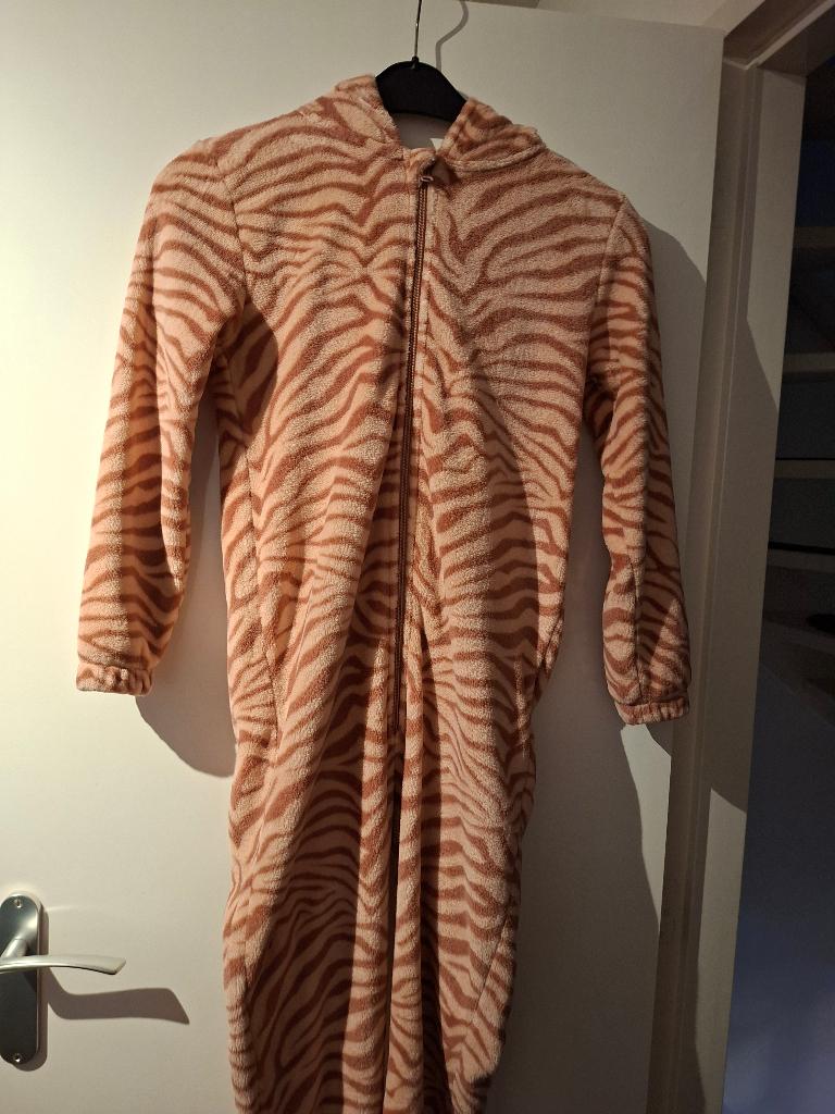 Onesie maat 146-152 zgan!, Ophalen, Zo goed als nieuw, Meisje, Nacht- of Onderkleding