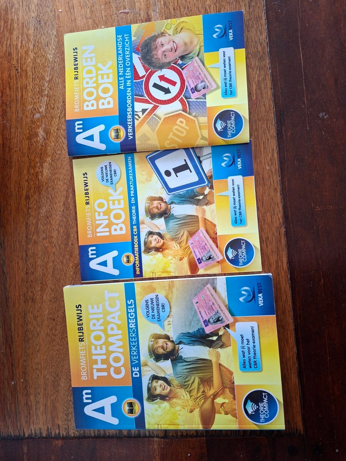 Bromfiets Rijbewijs Theorie Compact Boeken Set, Ophalen of Verzenden, Zo goed als nieuw, Overige niveaus, VekaBest