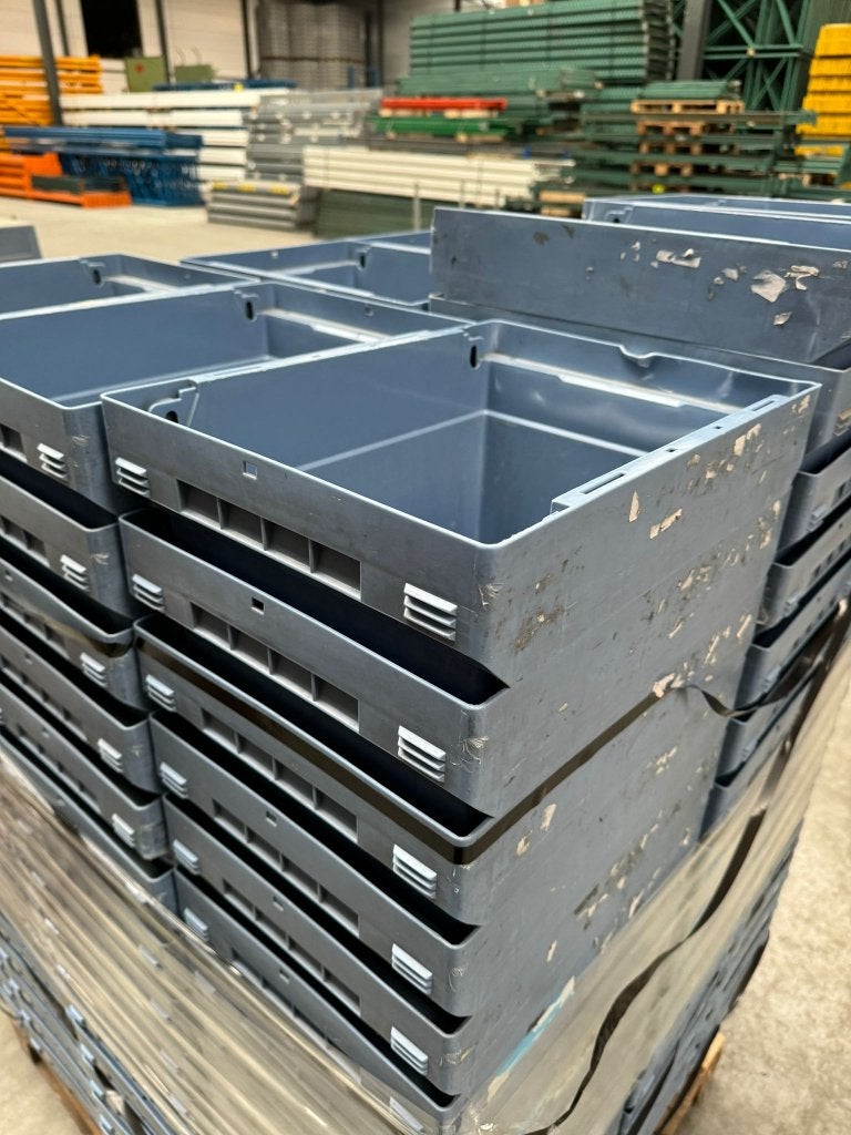 Foto 4 van Partij Bito MB4332 gebruikt 39x30x32,5cm va €1,50 p/st
