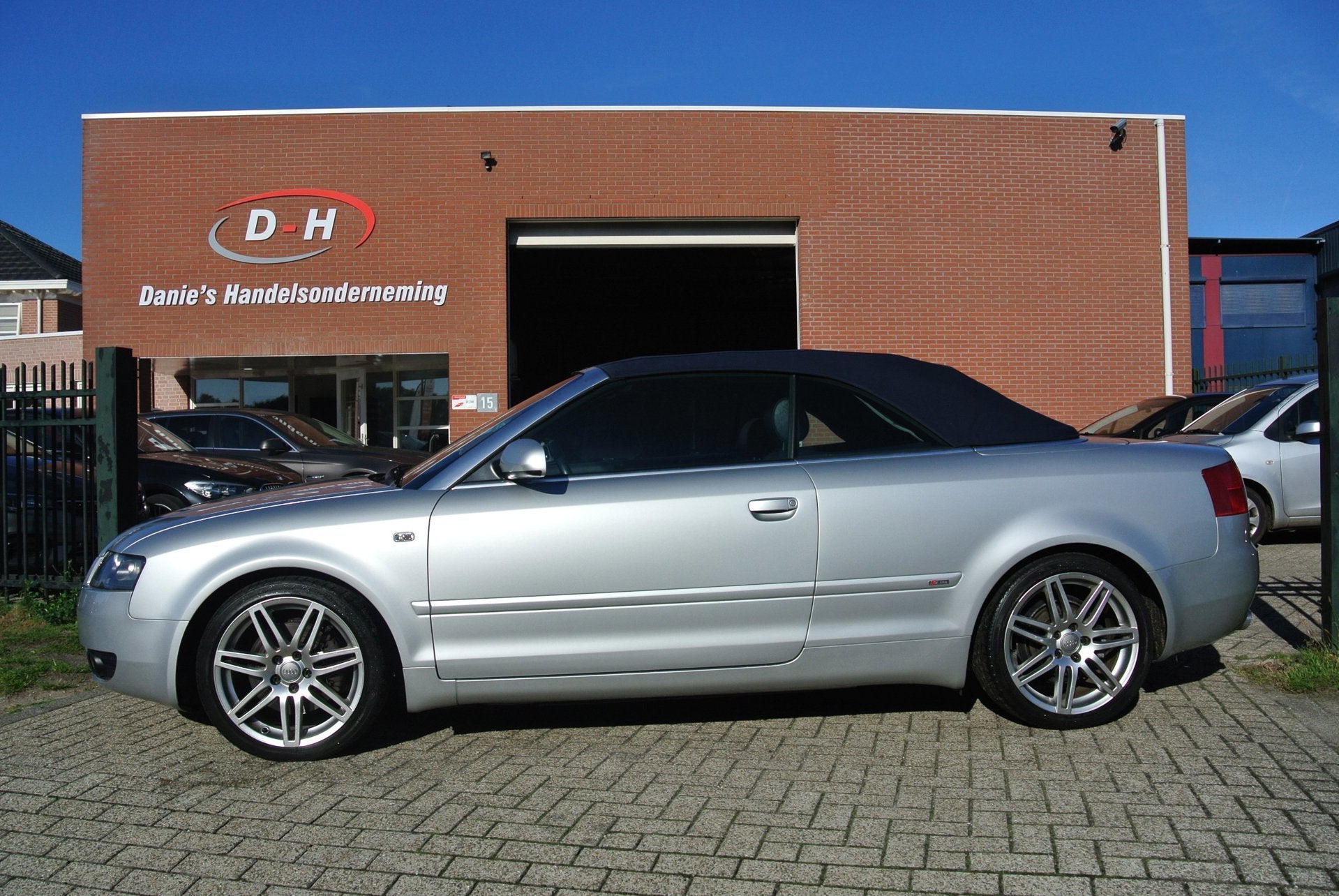 Audi A4 Cabriolet 3.0 V6 Exclusive airco leder automaat inru, Gebruikt, 1595 kg, Cabriolet, 4 stoelen