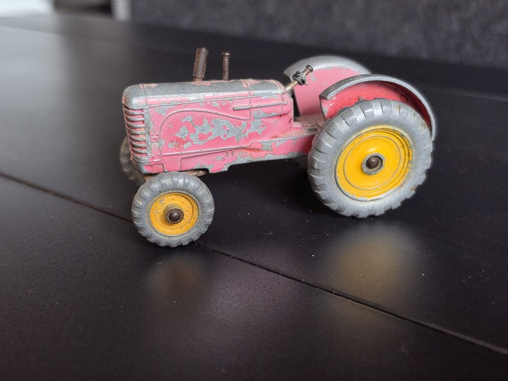 Dinky Toys Massey Harris Tractor, Ophalen of Verzenden, Gebruikt, Tractor of Landbouw, Dinky Toys