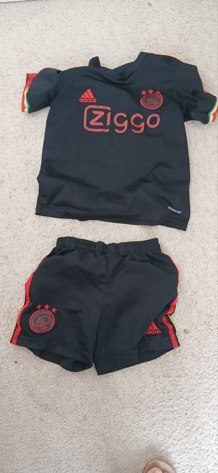 Ajax Voetbal Pakje Maat 152 - Shirt en Broekje, Kinderen en Baby's, Kinderkleding | Maat 152, Adidas, Gebruikt, Jongen of Meisje