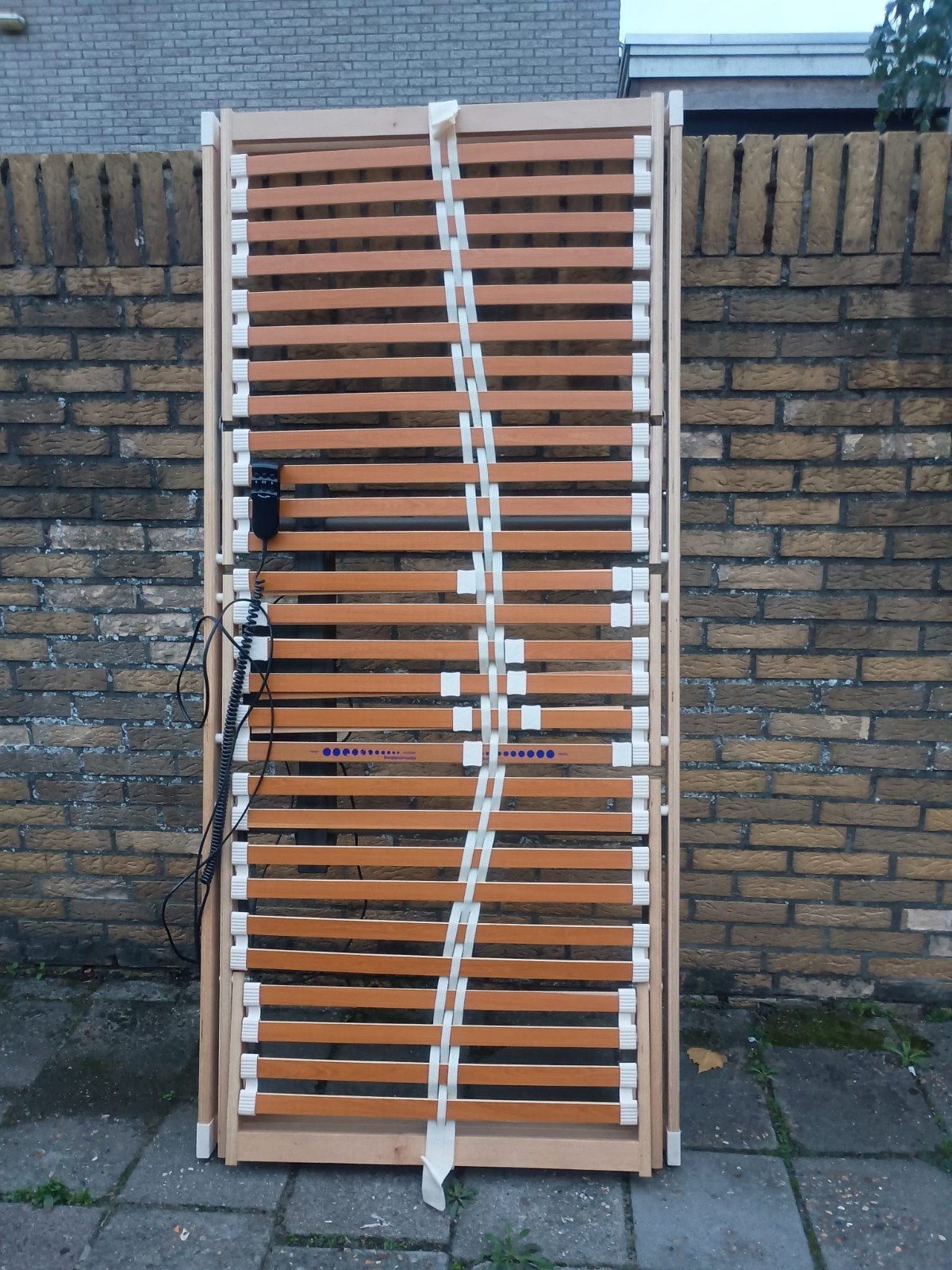 Gratis elektrische lattenbodem 90x200 cm - perfecte staat, Ophalen, Verstelbaar, 90 cm, Eenpersoons
