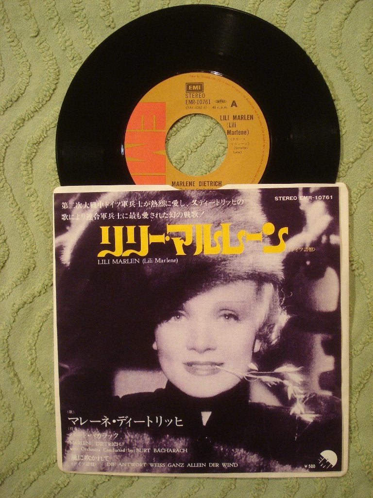 Marlene Dietrich 7" Vinyl Single: ‘Lily Marleen’ (Japan), Ophalen of Verzenden, Zo goed als nieuw, 7 inch, Pop