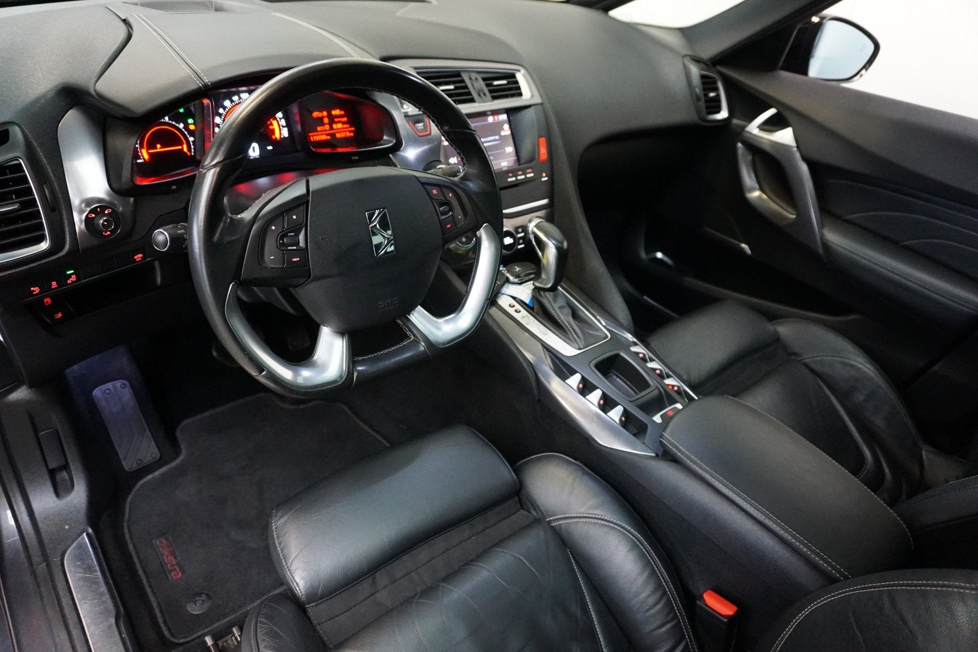 DS DS 5 1.6 THP Business Executive 165 PK! AUTOMAAT! NL AUTO, Auto's, Dealer onderhouden, Gebruikt, 4 cilinders, 1404 kg