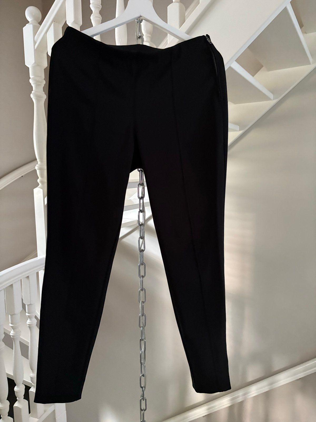 Marc Cain Zwarte Broek - Maat 38/40 (M) polyester, Maat 38/40 (M), Zwart, Ophalen of Verzenden, Zo goed als nieuw