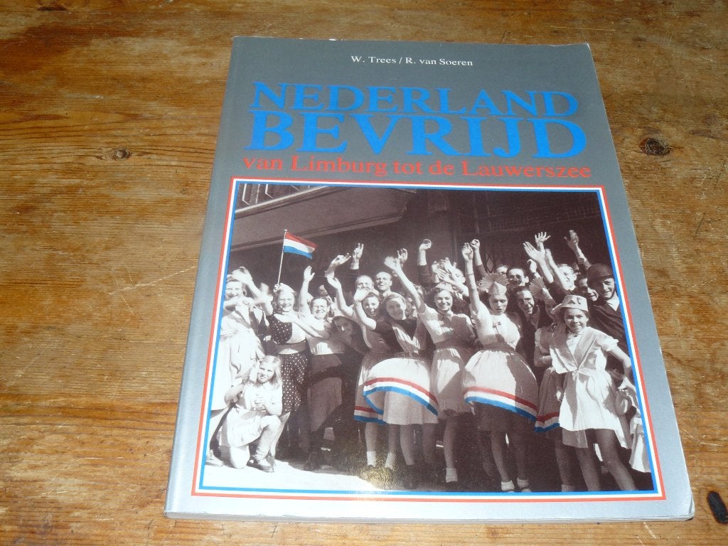 Nederland bevrijd (1944-1945, fotoboek, Ned. Wo2), 20e eeuw of later, Ophalen of Verzenden, Zo goed als nieuw, Meerdere auteurs