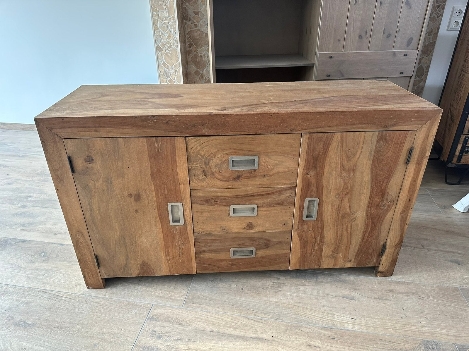 Zware massief houten kast, Ophalen, Teakhout, Zo goed als nieuw, 25 tot 50 cm