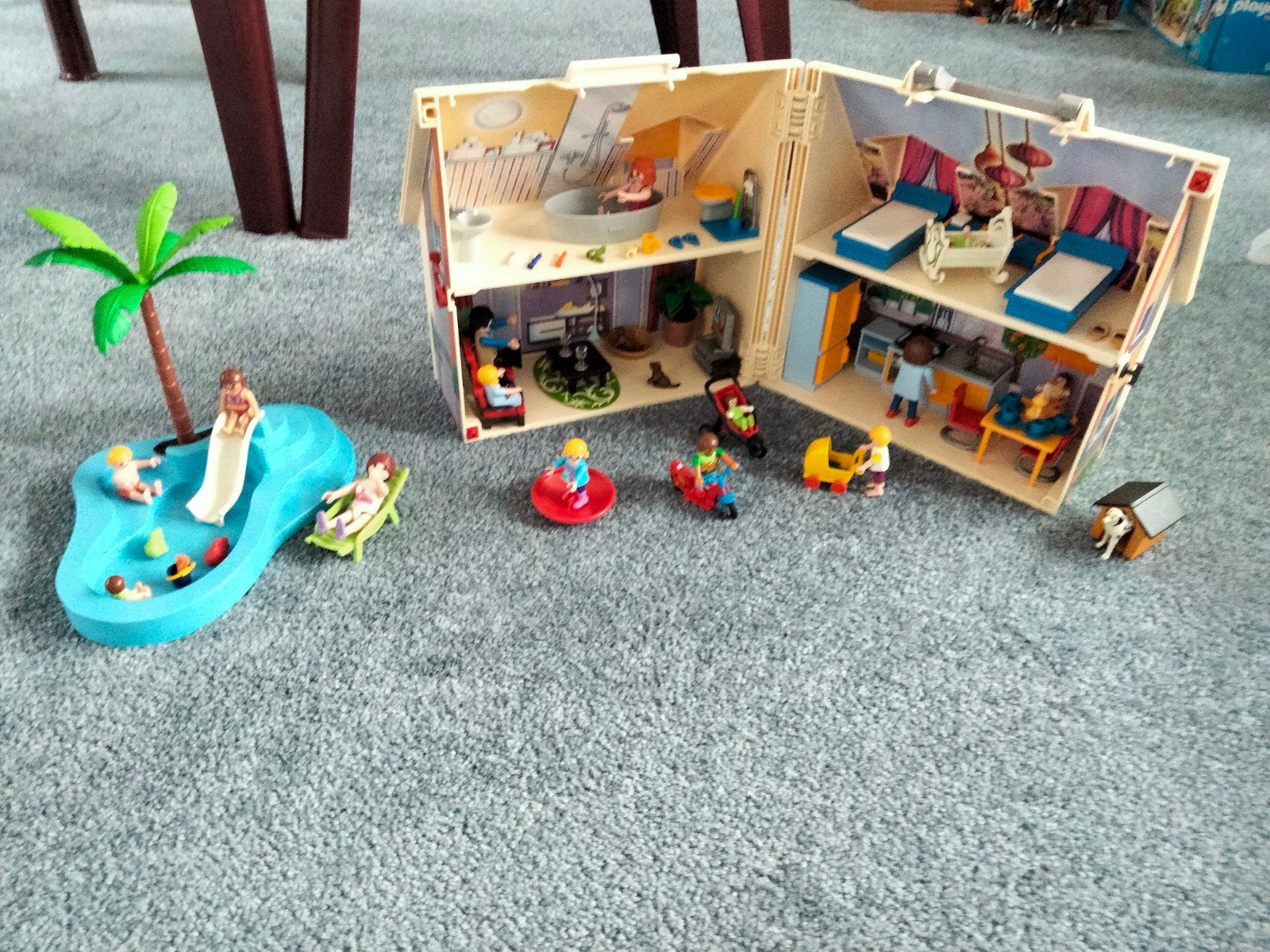 Mooi meeneem huis met zwembadje van Playmobil., Ophalen of Verzenden