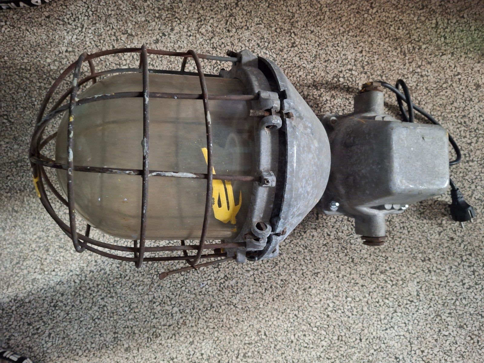 Vintage Industriële Poolse Bunker hanglamp, Ophalen of Verzenden