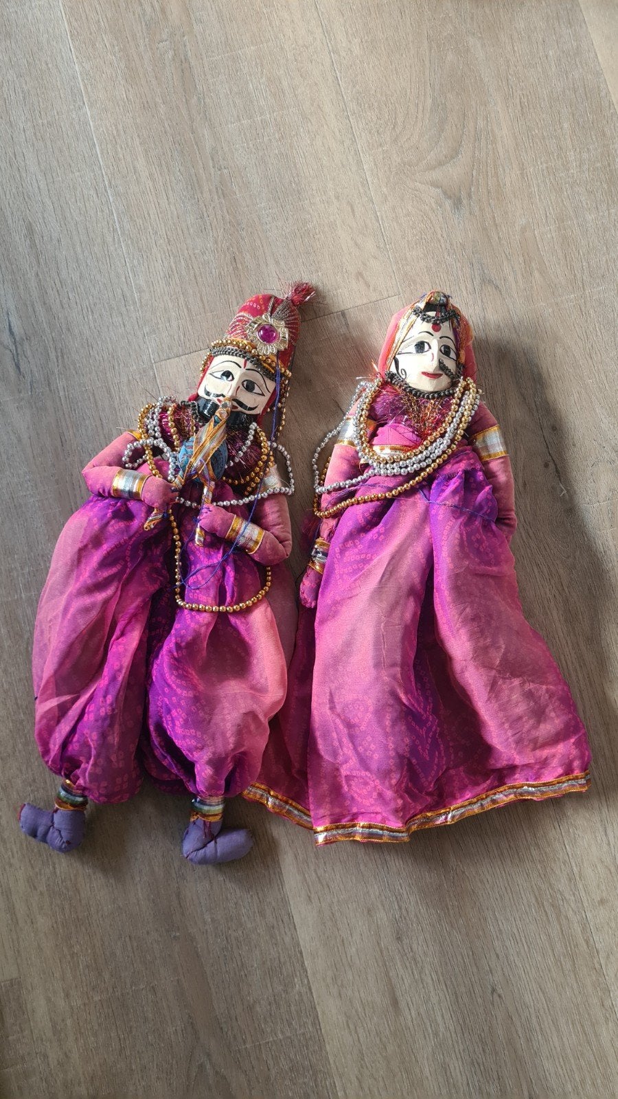 Set van 2 Indiase poppen - Handgemaakt en kleurrijk, Ophalen of Verzenden, Zo goed als nieuw, Pop