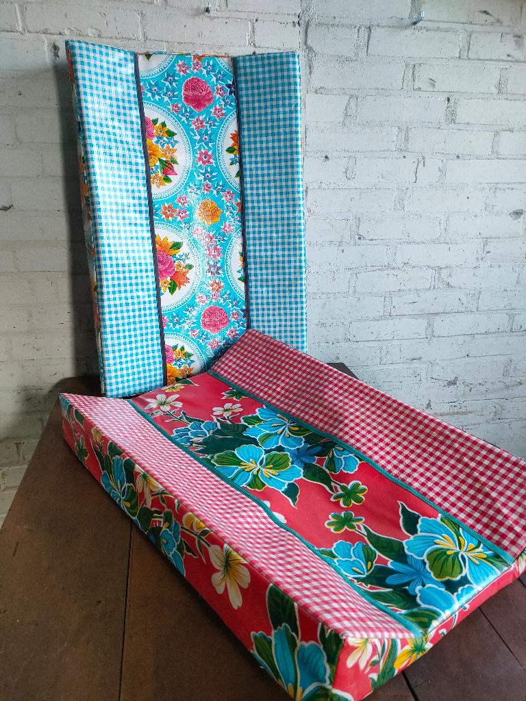Aankleedkussen baby rood en blauw lijkt op pip oilily p.ps, Ophalen of Verzenden, Zo goed als nieuw, Aankleedkussen, Overige merken