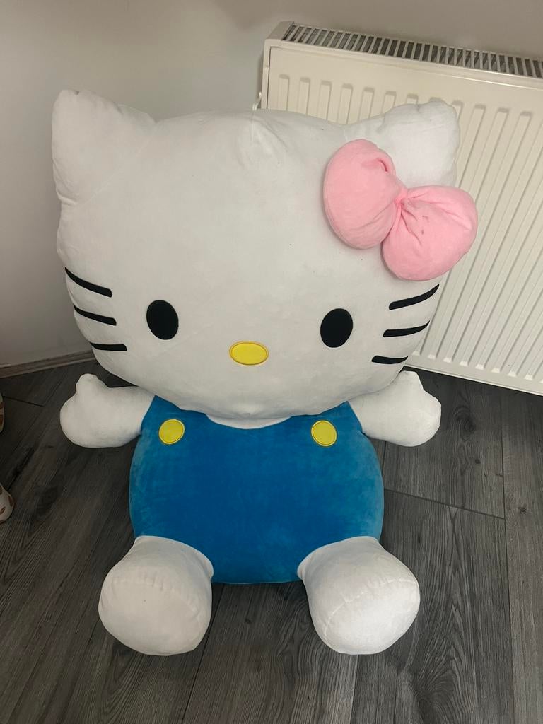 Hello Kitty grote knuffel, Ophalen, Zo goed als nieuw