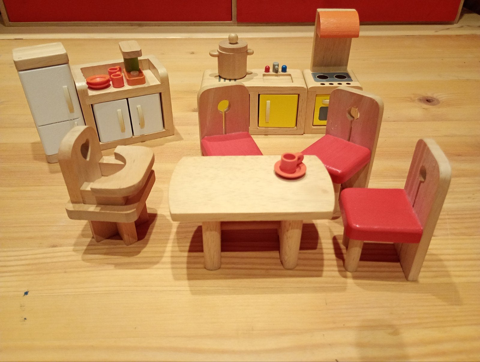 Houten poppenhuis keuken complete set, Ophalen of Verzenden, Zo goed als nieuw, Poppenhuis