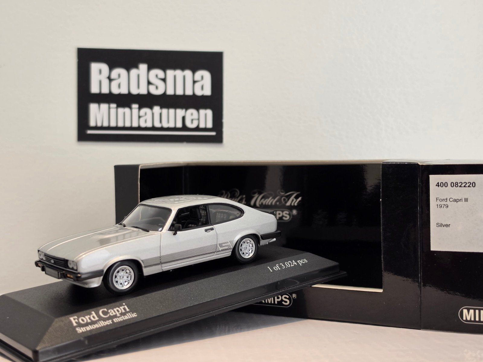 Ford capri mk3 - Stratosilber metallic - 1:43 Minichamps, Auto, Ophalen of Verzenden, Zo goed als nieuw, MiniChamps
