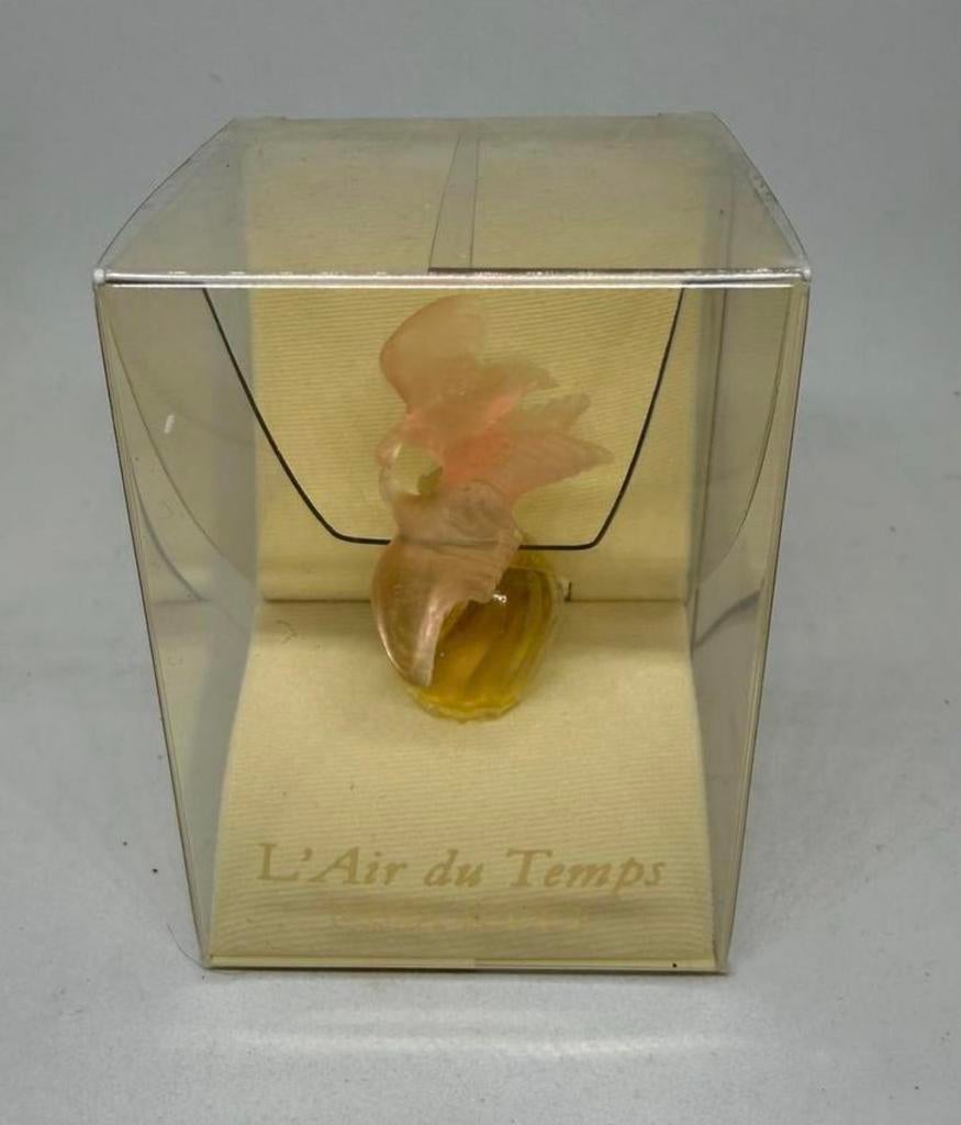 Miniatuur L’air du temps colombes roses Nina Ricci, Verzamelen, Parfumverzamelingen, Verzenden, Nieuw, Miniatuur, Gevuld