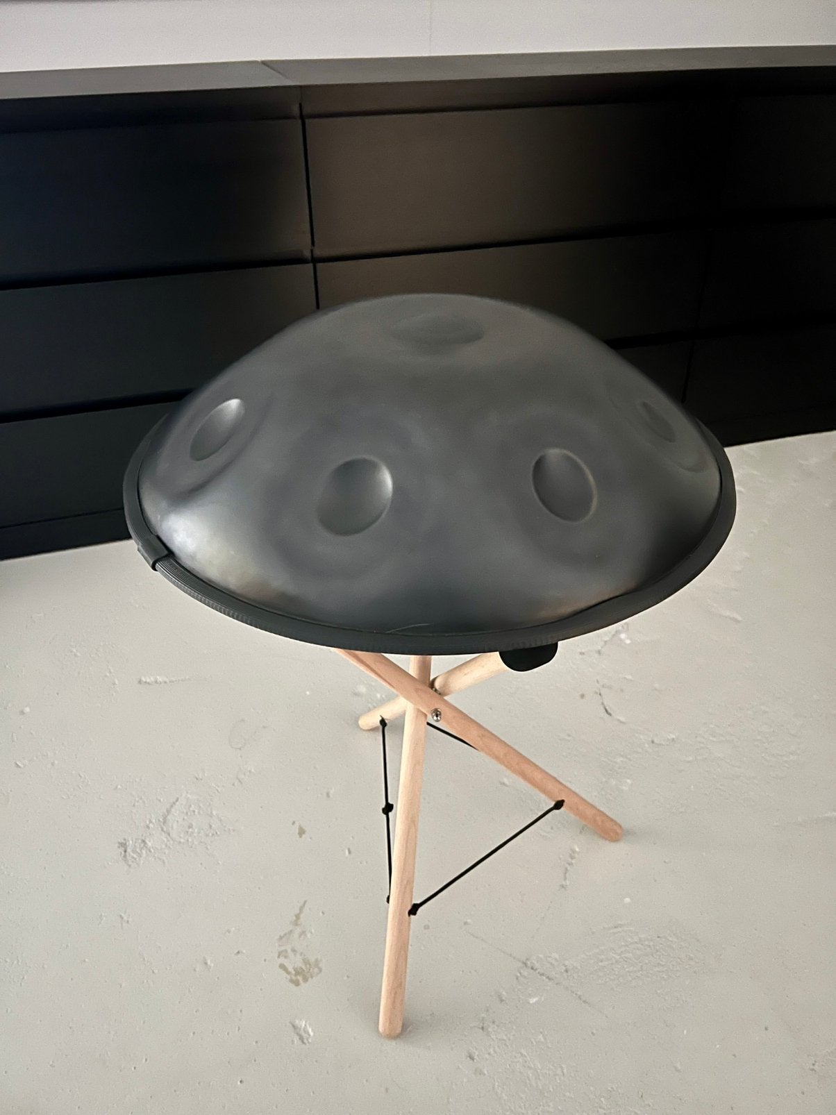 Handpan D Kurd incl. standaard, Muziek en Instrumenten, Percussie, Ophalen of Verzenden, Zo goed als nieuw, Melodische percussie