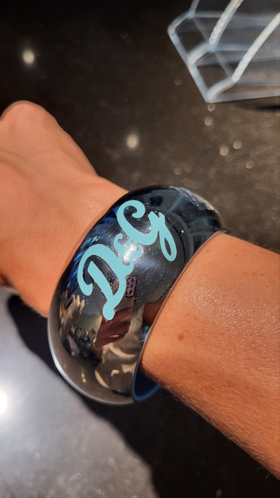 D&G Armband - Zilverkleurig met Blauw Logo, Ophalen of Verzenden, Gebruikt, Zilver, Overige materialen