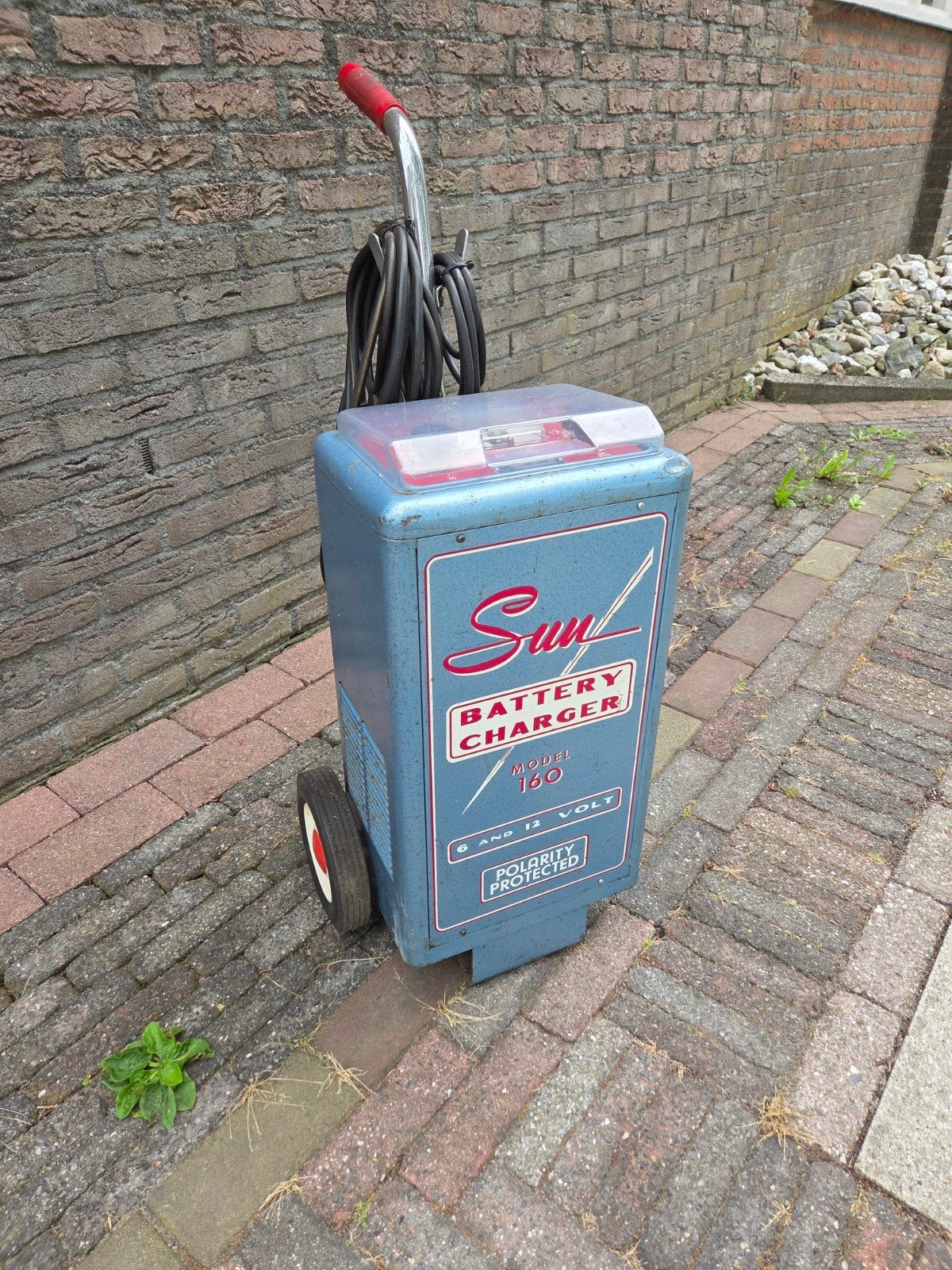 Zeldzame! Sun Model 160 accu lader, Ophalen, Gebruikt