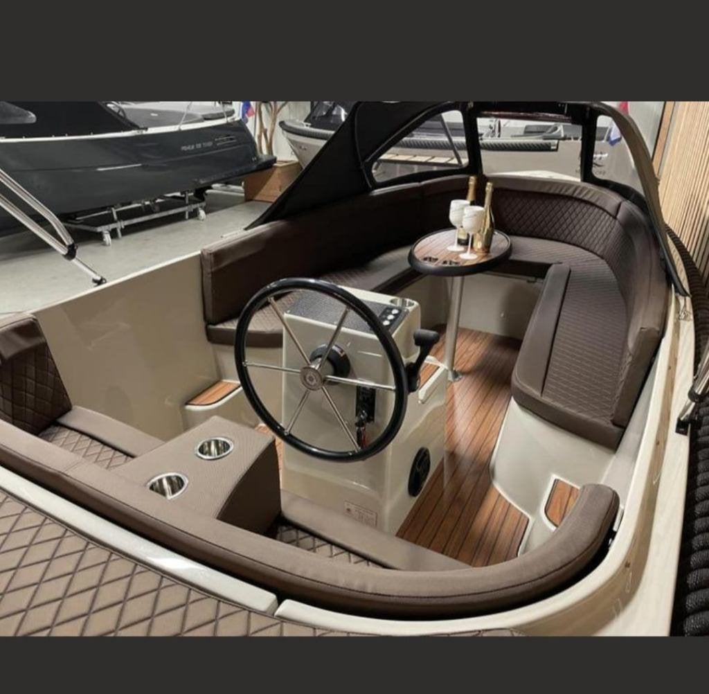 Foto 5 van Luxe Meersloep 600 tender